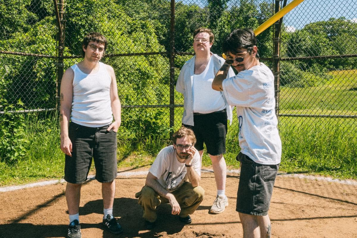 Gollylagging Punk, Indie Rock, Shoegaze, 90s Alt Rock, Noise Pop artist - artist profile photo
