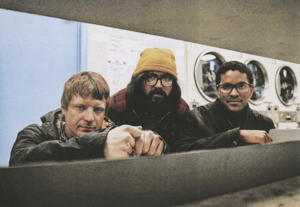 Ringing Shoegaze, Grungegaze, Slowcore, Noise Pop artist - artist profile photo