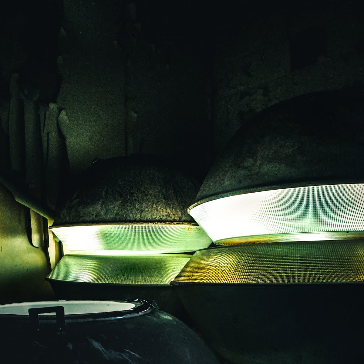 heaving. share new single "carsick"